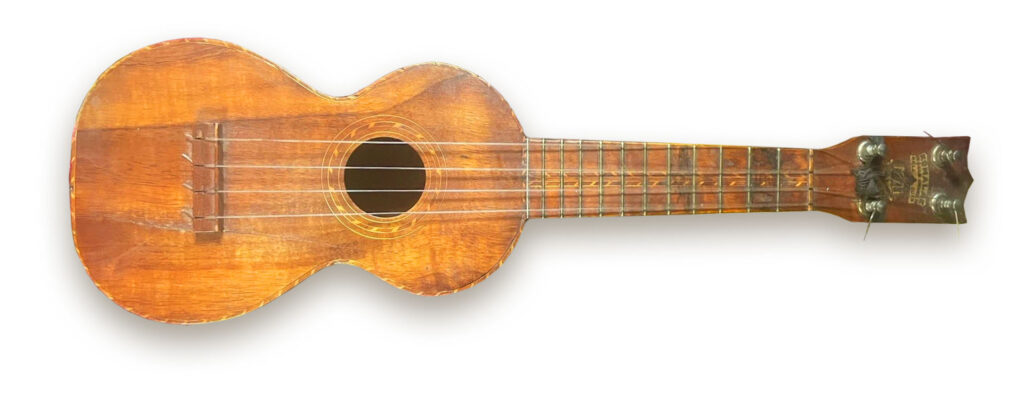 1915-KUMALAE-GOLD-AWARD-P.P.I.E.-KOA-WOOD-SOPRANO-UKULELE