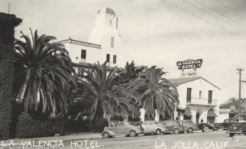 1943-La-Valencia-Hotel